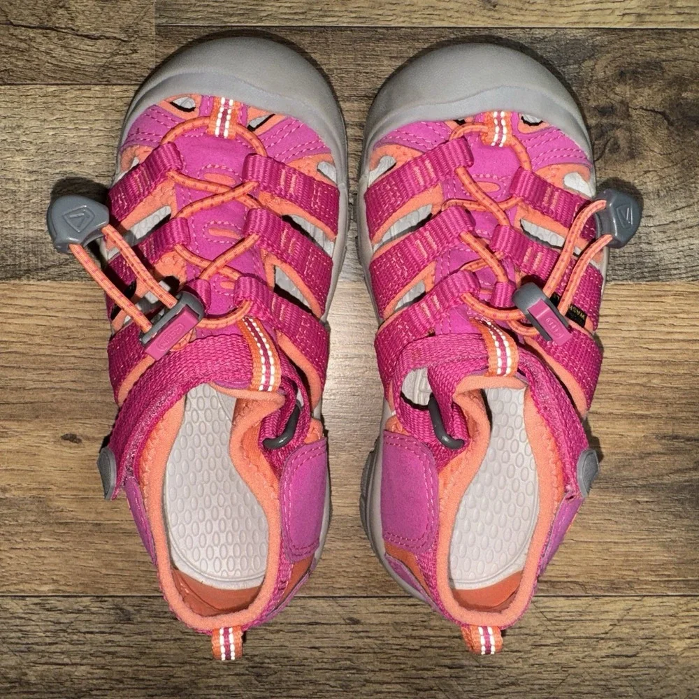 KEEN Newport Pink Raspberry H2 Closed Toe Water Sandals Youth Girls Size 12